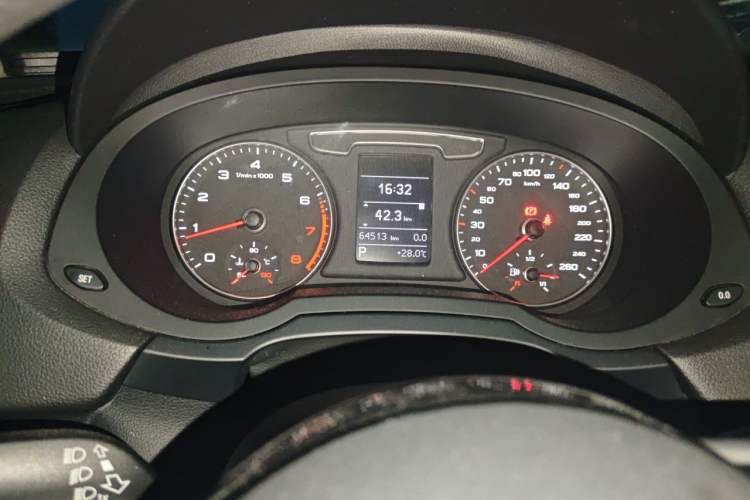 Used Audi Q3 2018 30 TFSI Fashion Edition Collector's Version Odometer Close Up