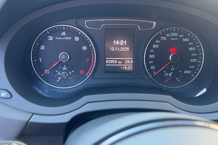 Used Audi Q3 2018 30th Anniversary Edition 30 TFSI Fashion Model Odometer Close Up