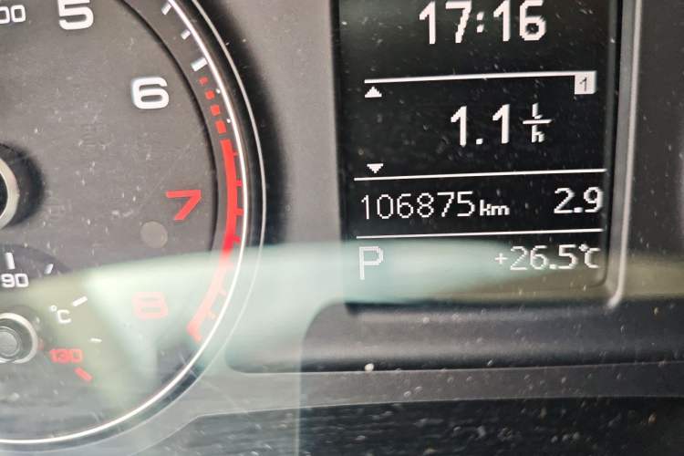 Used Audi Q3 2018 30th Anniversary Edition 30 TFSI Standard Model Odometer Close Up