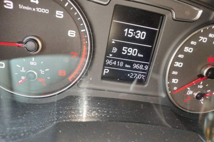 Used Audi Q3 2018 30th Anniversary Edition 35 TFSI Sport Model Odometer Close Up