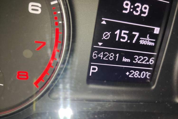 Used Audi Q3 2018 30th Anniversary Edition 30 TFSI Style Model Odometer Close Up