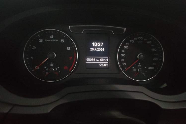 Used Audi Q3 2018 35 TFSI Fashion Edition Collector's Model Odometer Close Up