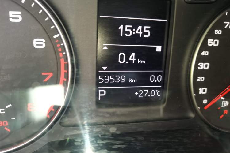 Used Audi Q3 2018 30 TFSI Fashion Edition Collector's Version Odometer Close Up