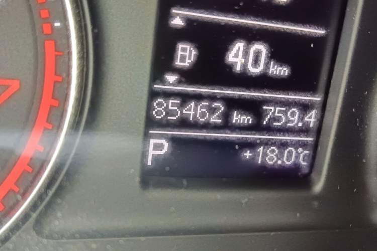Used Audi Q3 2018 30th Anniversary Edition 30 TFSI Fashion Model Odometer Close Up