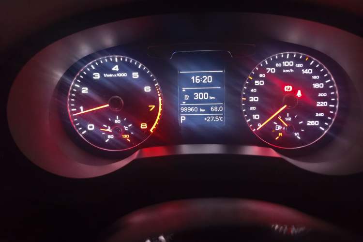 Used Audi Q3 2018 30th Anniversary Edition 30 TFSI Fashion Model Odometer Close Up