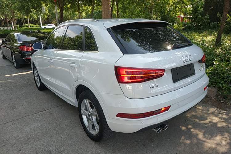 Used Audi Q3 2018 30th Anniversary Edition 35 TFSI Fashion Model Rear Left 45 Deg