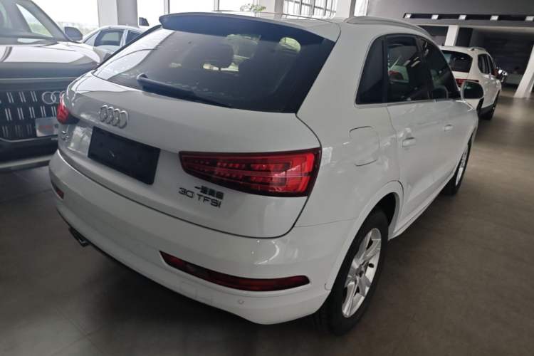 Used Audi Q3 2018 30th Anniversary Edition 30 TFSI Fashion Model Rear Right 45 Deg