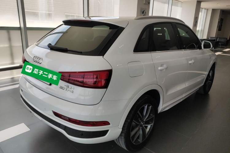 Used Audi Q3 2018 30th Anniversary Edition 30 TFSI Fashion Model Rear Right 45 Deg