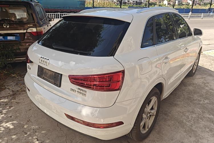 Used Audi Q3 2018 30th Anniversary Edition 30 TFSI Fashion Model Rear Right 45 Deg