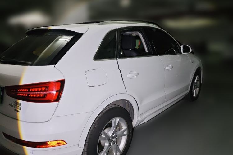 Used Audi Q3 2018 30th Anniversary Edition 30 TFSI Fashion Model Rear Right 45 Deg