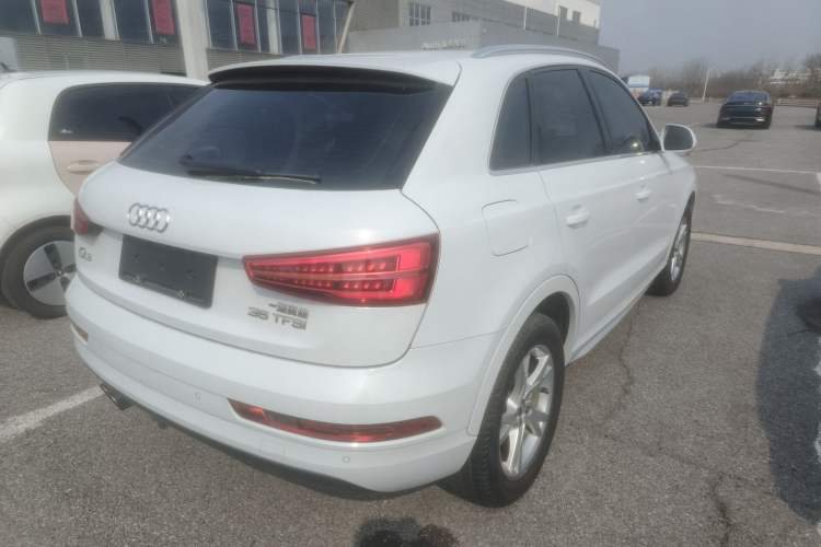 Used Audi Q3 2018 30th Anniversary Edition 35 TFSI Fashion Model Rear Right 45 Deg