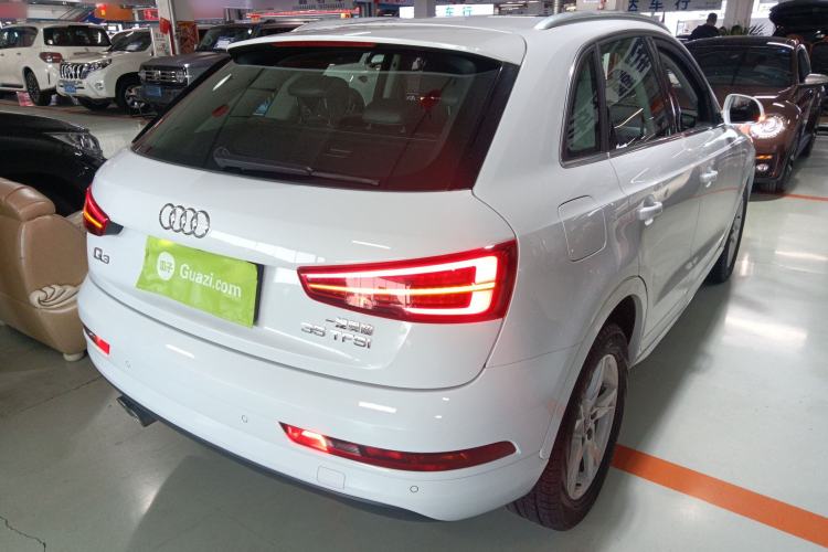 Used Audi Q3 2018 30th Anniversary Edition 35 TFSI Fashion Model Rear Right 45 Deg