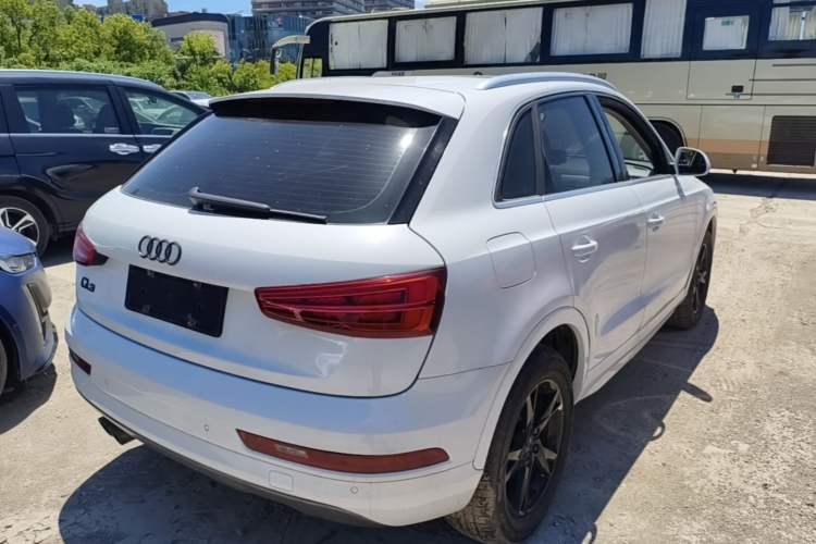 Used Audi Q3 2018 30th Anniversary Edition 30 TFSI Fashion Model Rear Right 45 Deg