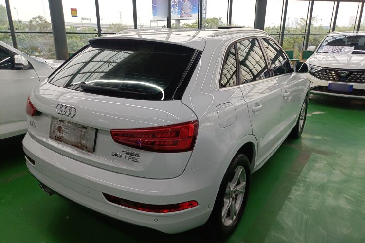 Used Audi Q3 2018 30th Anniversary Edition 30 TFSI Fashion Model Rear Right 45 Deg