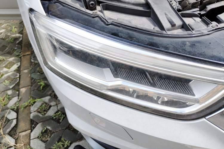 Used Audi Q3 2018 30th Anniversary Edition 30 TFSI Fashion Model Right Front Headlight