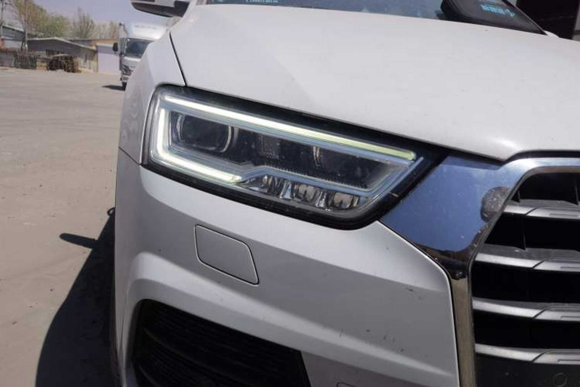 Used Audi Q3 2018 30th Anniversary Edition 30 TFSI Style Model Right Front Headlight
