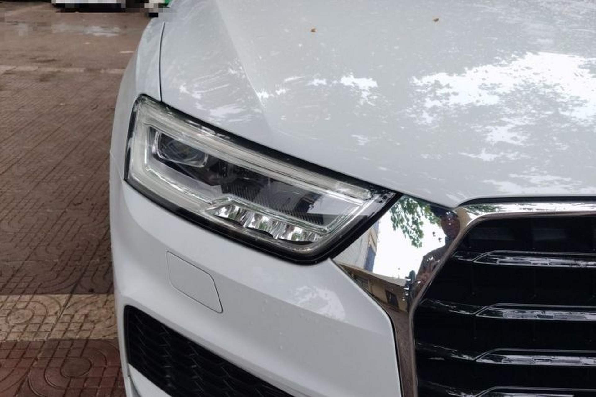 Used Audi Q3 2018 30th Anniversary Edition 35 TFSI Sport Model Right Front Headlight