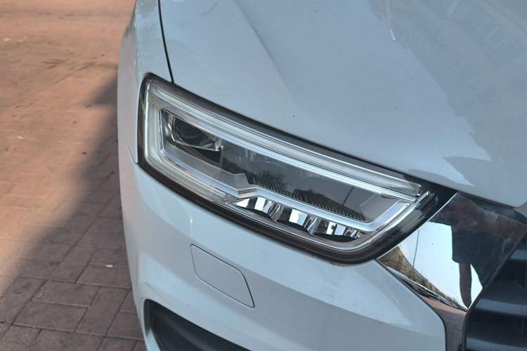 Used Audi Q3 2018 35 TFSI Fashion Edition Collector's Model Right Front Headlight