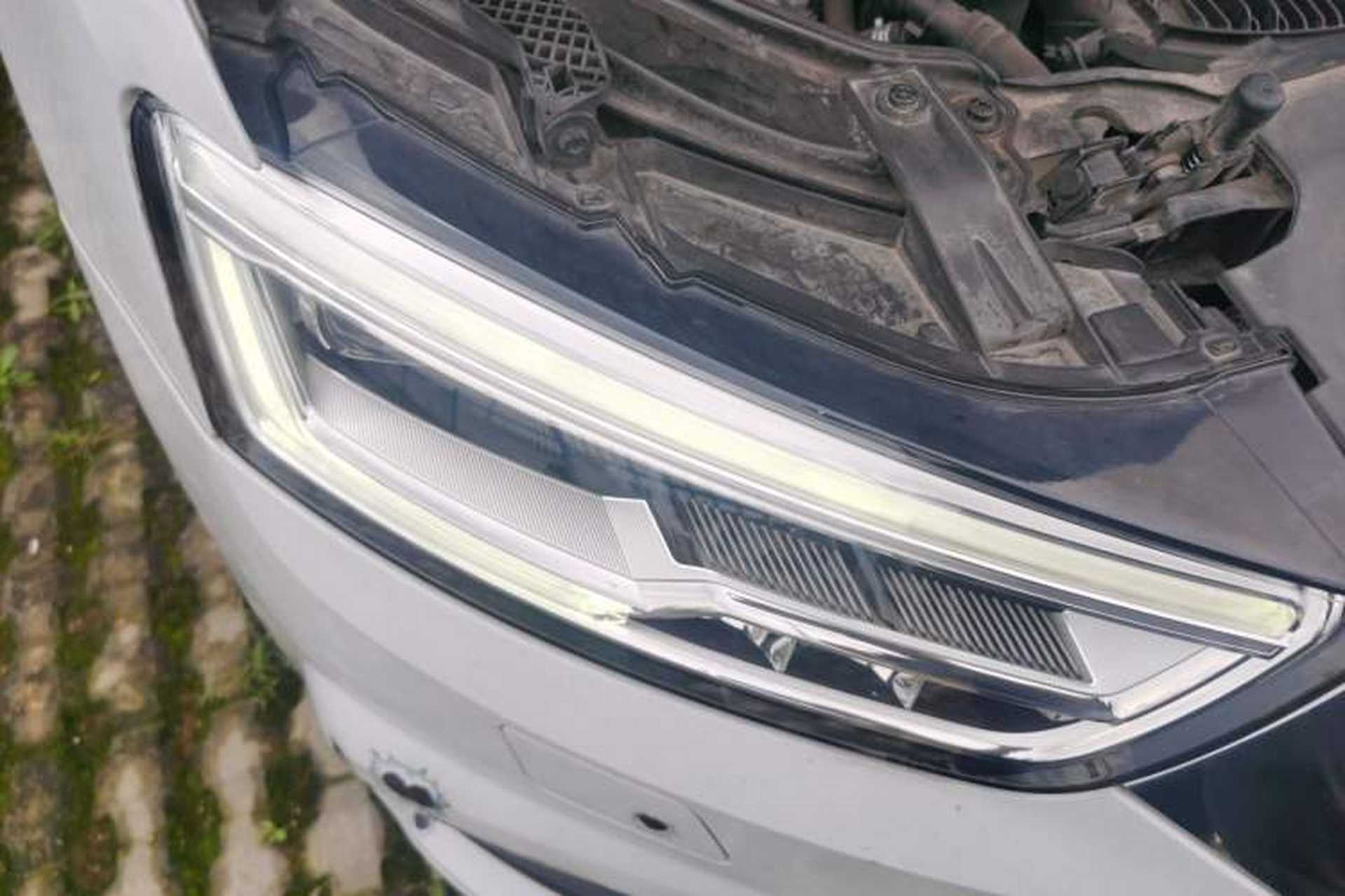 Used Audi Q3 2018 30th Anniversary Edition 35 TFSI Fashion Model Right Front Headlight