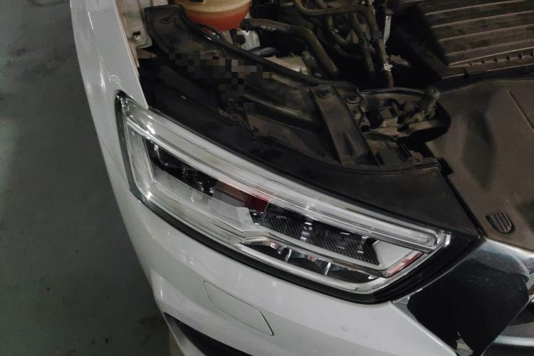 Used Audi Q3 2018 30th Anniversary Edition 30 TFSI Style Model Right Front Headlight