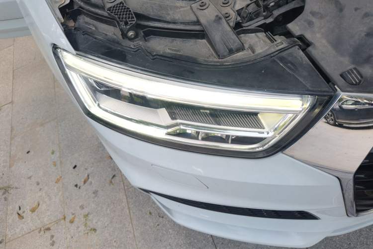 Used Audi Q3 2018 30 TFSI Fashion Edition Collector's Version Right Front Headlight