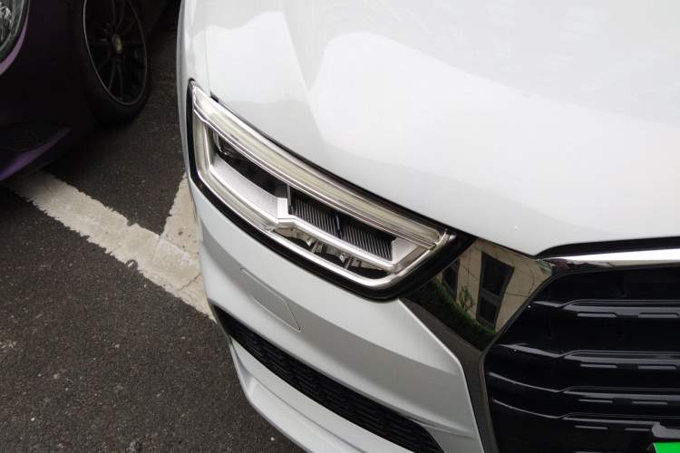 Used Audi Q3 2018 30 TFSI Fashion Edition Collector's Version Right Front Headlight