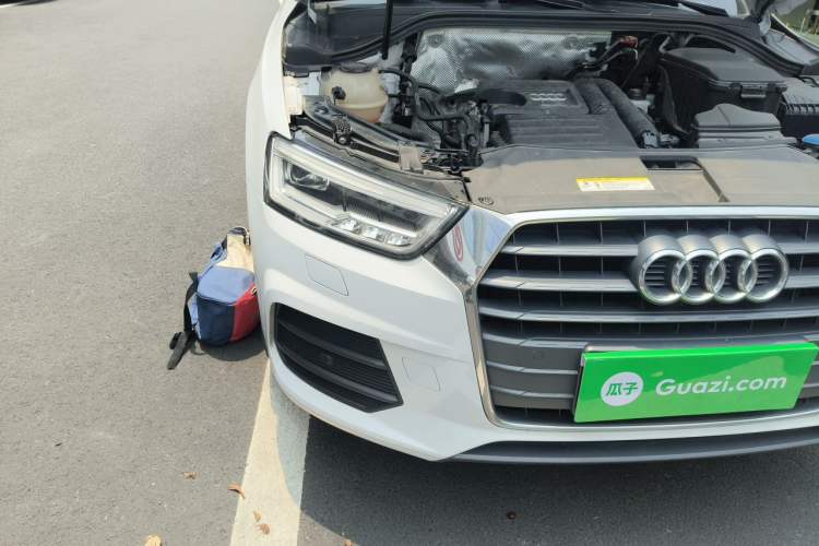 Used Audi Q3 2018 30th Anniversary Edition 30 TFSI Standard Model Right Front Headlight