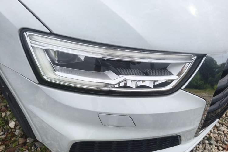 Used Audi Q3 2018 30 TFSI Fashion Edition Collector's Version Right Front Headlight