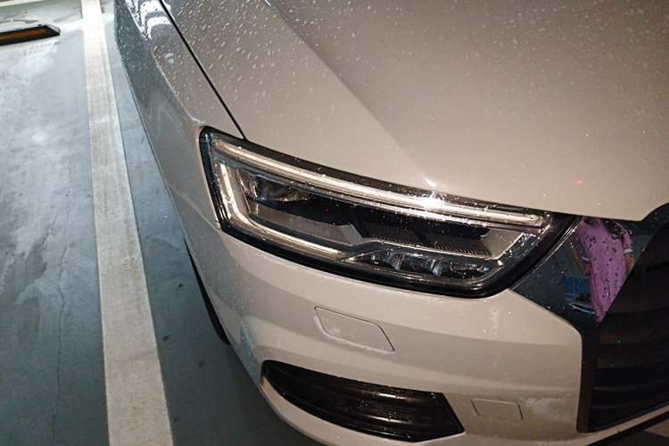 Used Audi Q3 2018 30th Anniversary Edition 30 TFSI Fashion Model Right Front Headlight