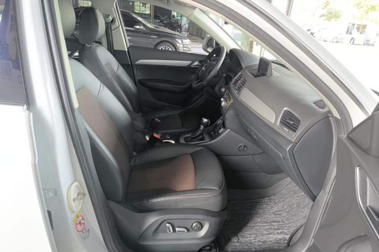 Used Audi Q3 2018 30th Anniversary Edition 30 TFSI Fashion Model Right Front Seat