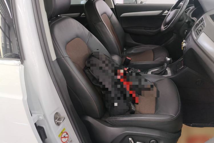 Used Audi Q3 2018 30 TFSI Fashion Edition Collector's Version Right Front Seat