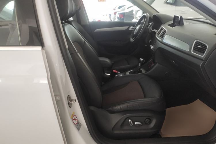 Used Audi Q3 2018 30th Anniversary Edition 30 TFSI Fashion Model Right Front Seat