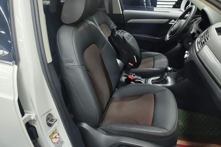 Used Audi Q3 2018 35 TFSI Fashion Edition Collector's Model Right Front Seat