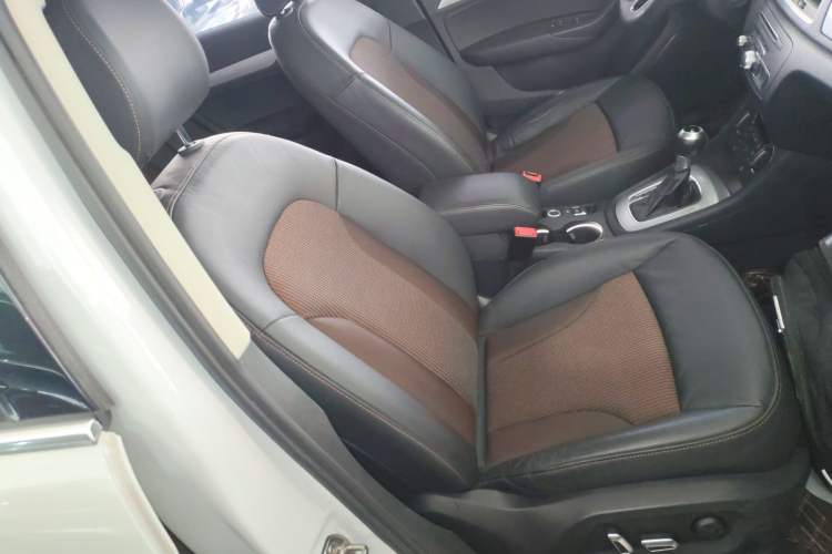 Used Audi Q3 2018 30th Anniversary Edition 35 TFSI Fashion Model Right Front Seat