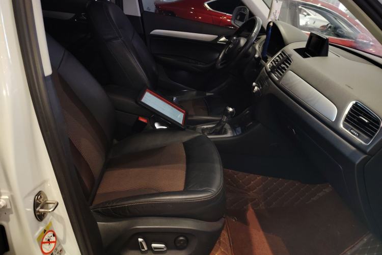 Used Audi Q3 2018 30th Anniversary Edition 30 TFSI Fashion Model Right Front Seat