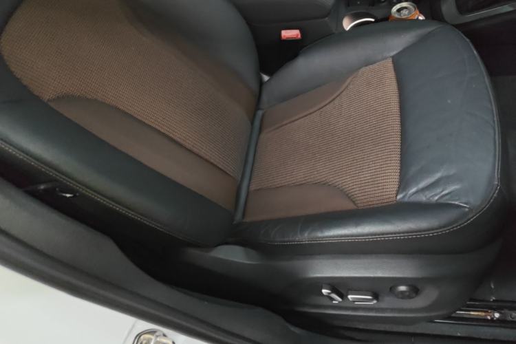 Used Audi Q3 2018 30th Anniversary Edition 30 TFSI Fashion Model Right Front Seat
