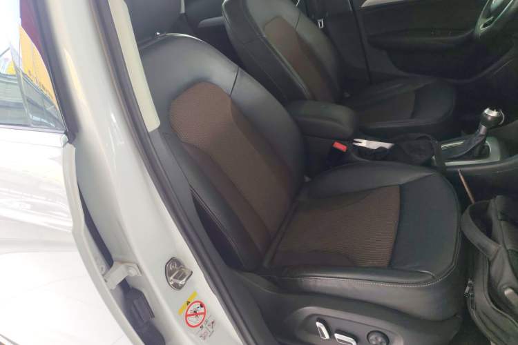 Used Audi Q3 2018 30th Anniversary Edition 35 TFSI Fashion Model Right Front Seat