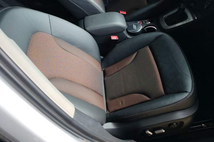Used Audi Q3 2018 30th Anniversary Edition 35 TFSI Fashion Model Right Front Seat