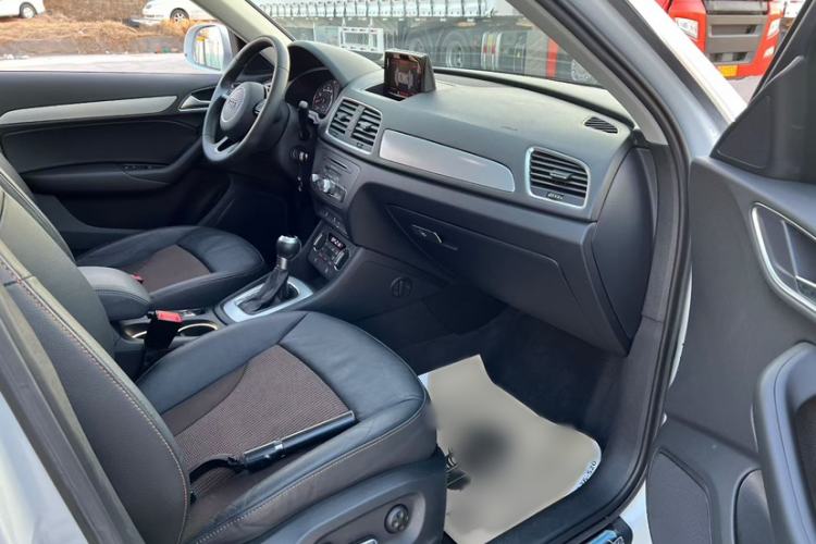 Used Audi Q3 2018 30 TFSI Fashion Edition Collector's Version Right Front Seat