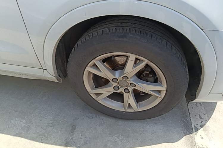 Used Audi Q3 2018 30th Anniversary Edition 30 TFSI Fashion Model Right Front Wheel Hub