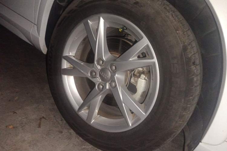 Used Audi Q3 2018 30th Anniversary Edition 35 TFSI Fashion Model Right Front Wheel Hub