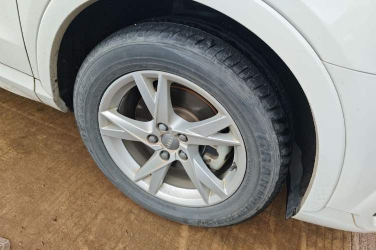 Used Audi Q3 2018 30th Anniversary Edition 30 TFSI Fashion Model Right Front Wheel Hub