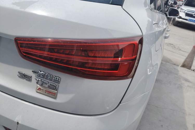Used Audi Q3 2018 30th Anniversary Edition 35 TFSI Fashion Model Right Rear Taillight