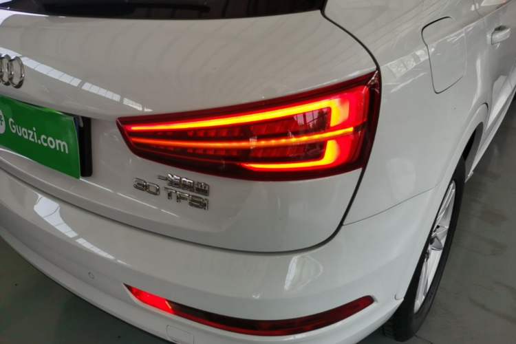Used Audi Q3 2018 30th Anniversary Edition 30 TFSI Fashion Model Right Rear Taillight