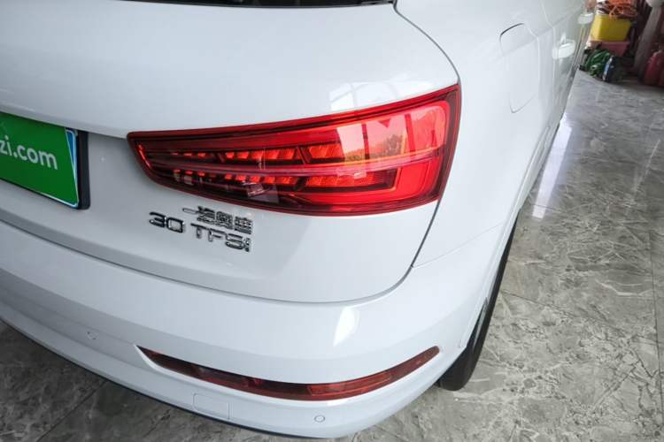 Used Audi Q3 2018 30th Anniversary Edition 30 TFSI Fashion Model Right Rear Taillight