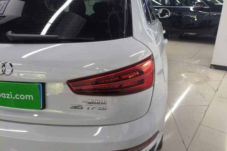 Used Audi Q3 2018 30th Anniversary Edition 35 TFSI Sport Model Right Rear Taillight