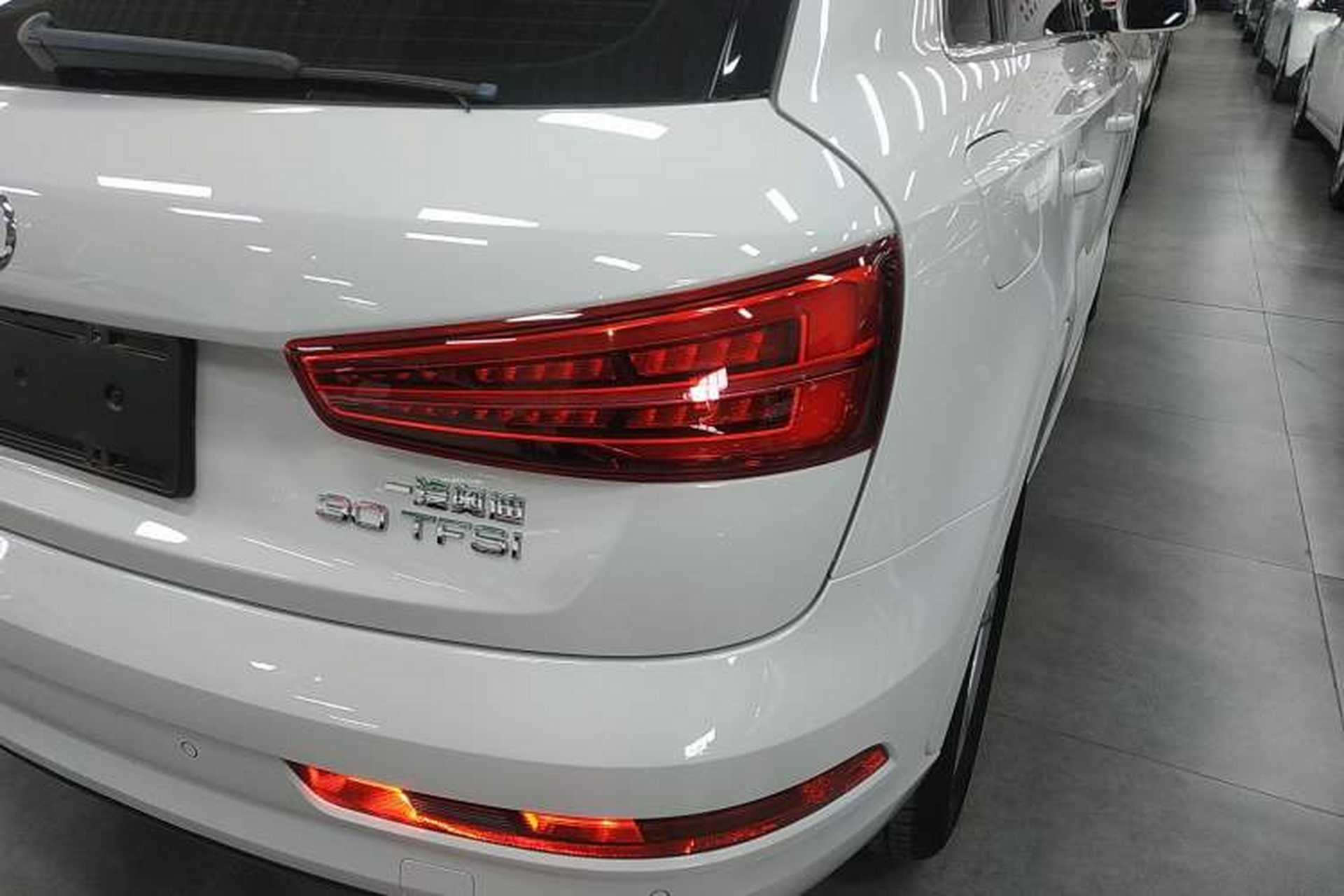 Used Audi Q3 2018 30th Anniversary Edition 30 TFSI Fashion Model Right Rear Taillight