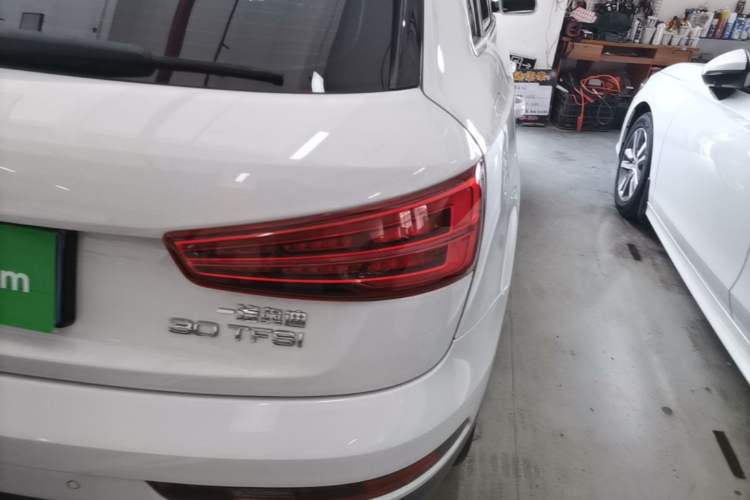 Used Audi Q3 2018 30th Anniversary Edition 30 TFSI Fashion Model Right Rear Taillight