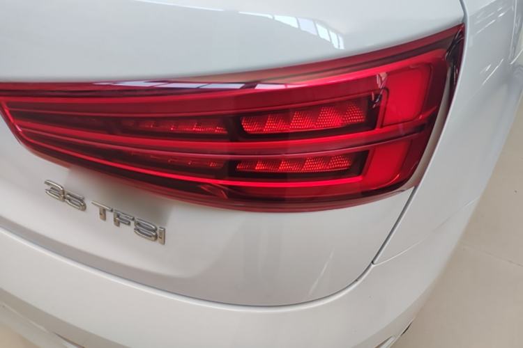 Used Audi Q3 2018 30th Anniversary Edition 35 TFSI Fashion Model Right Rear Taillight