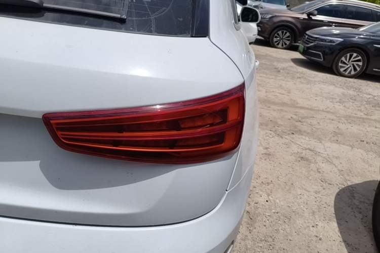 Used Audi Q3 2018 30th Anniversary Edition 30 TFSI Fashion Model Right Rear Taillight